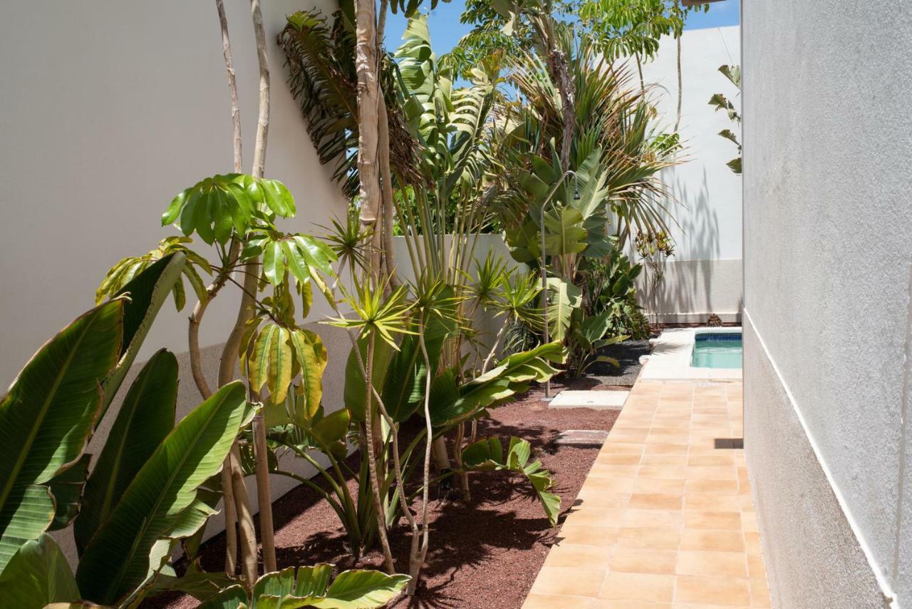 Villas De La Marina Плая Бланка Екстериор снимка