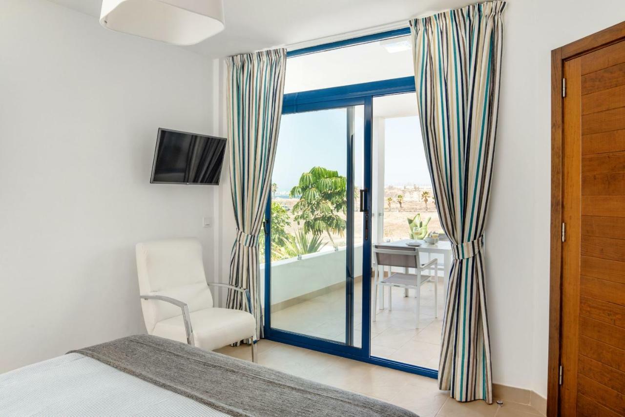 Villas De La Marina Плая Бланка Екстериор снимка